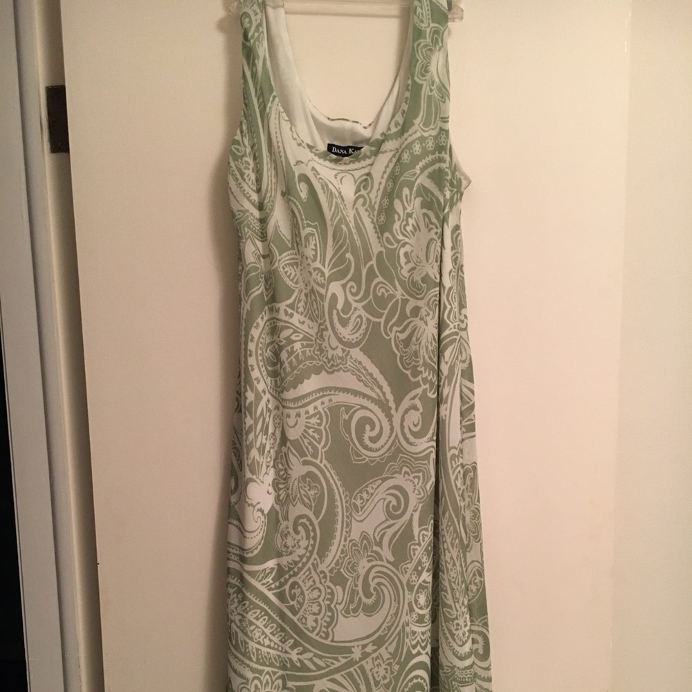 Women’s Sleeveless Dress